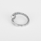 Bague jonc ouvert en or blanc et diamants