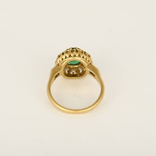 52 Bague marguerite en or jaune, diamants et émeraude 58 Facettes DV33840-1