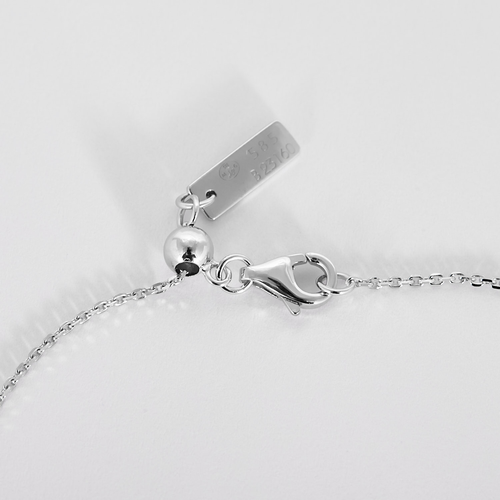Messika - Gigi Hadid - Collier en or blanc et diamant : 0,05 carat