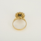 51 Bague marguerite en or jaune, diamants et saphir 58 Facettes DV34627-1
