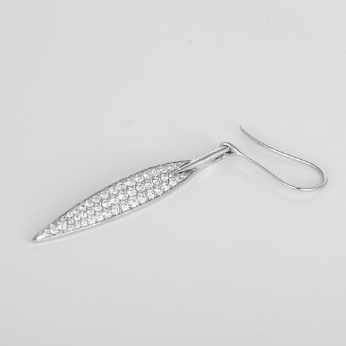 Paire de Pendants d'oreilles "Feuilles" en or gris et diamants 58 Facettes DV32512-13