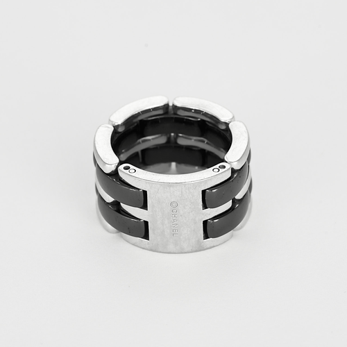 51 Chanel - Ultra - Grand modèle - Bague en or blanc et céramique noire 58 Facettes DV34751-1