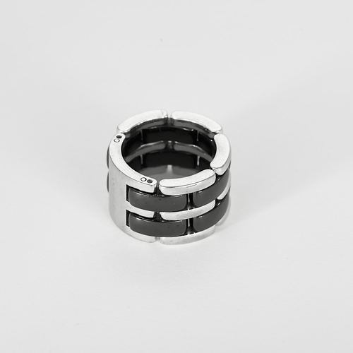 51 Chanel - Ultra - Grand modèle - Bague en or blanc et céramique noire 58 Facettes DV34751-1