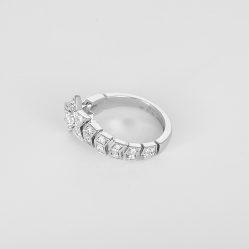 Bague 48 Chanel - Comète Chevron - Elégante Bague en or gris 18K 58 Facettes DV35270-1