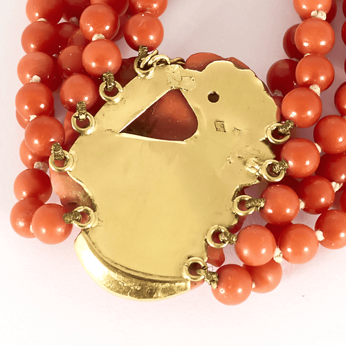 Collier Collier camée en corail rouge, et or jaune. Napoléon III 58 Facettes DV11015-6