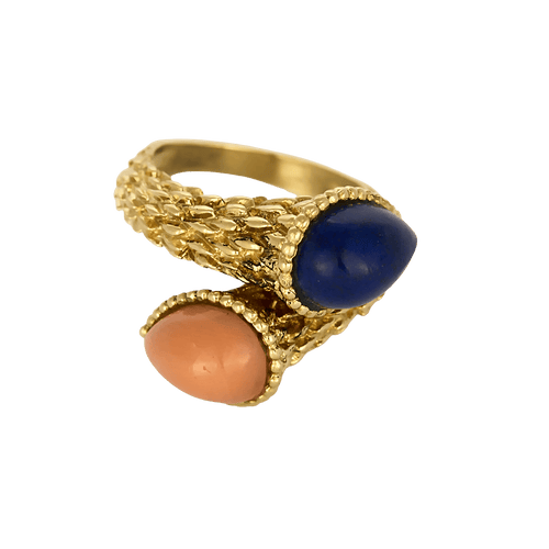 Attribué à Boucheron- Bague  Toi et moi en or jaune, lapis lazuli et corail rose