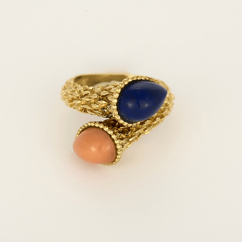 Bague 53 Attribué à Boucheron- Bague  Toi et moi en or jaune, lapis lazuli et corail rose 58 Facettes DV23308-2