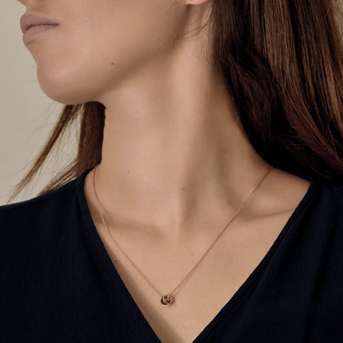 Collier CHANEL - Coco Crush - Collier en or beige. 58 Facettes DV2312-13