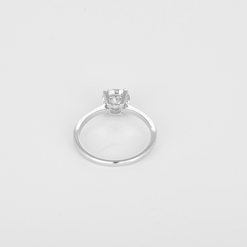 MAUBOUSSIN - Bague solitaire en or gris et diamant 1 carat environ