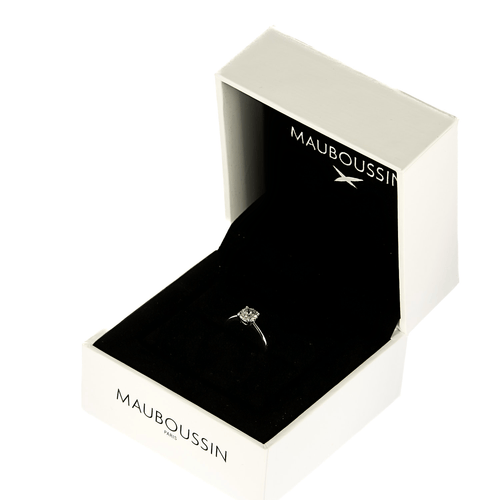 MAUBOUSSIN - Bague solitaire en or gris et diamant 1 carat environ