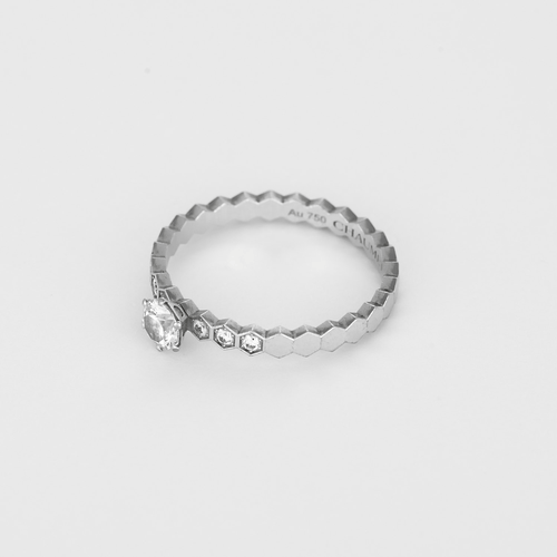 CHAUMET - Bague en or blanc et diamant