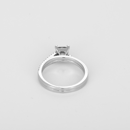 Bague 48.5 DE BEERS - The promise - Bague en platine, diamants : 0,82 carat 58 Facettes DV33038-1