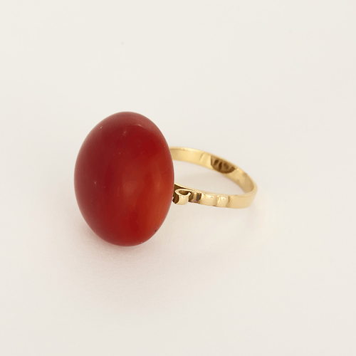 Bague 49 Bague en Or jaune et cabochon de corail teint 58 Facettes DV28167-2