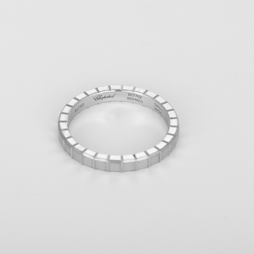 Bague 51 CHOPARD - Ice Cube - Bague en or blanc 58 Facettes DV34531-2
