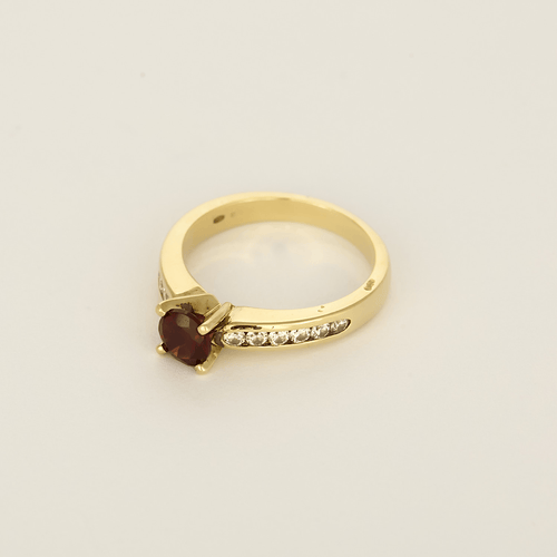 Bague 50 Bague en Or jaune 14k Grenat et Diamants 58 Facettes DV34766-1