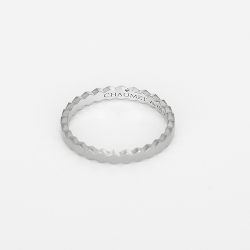 Bague 54 CHAUMET - Bee my love - Alliance en or blanc 58 Facettes DV35369-1