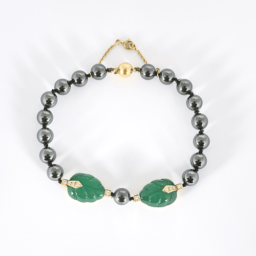 Bracelet CARTIER - Patiala - Bracelet or jaune, diamants, hématite et chrysoprase 58 Facettes DV35772-2