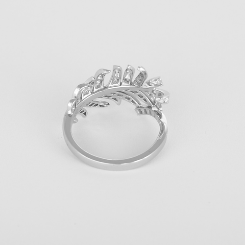 Bague 52 Chanel - Plume - Bague en or blanc et diamants : 0,30 carat 58 Facettes DV27412-3