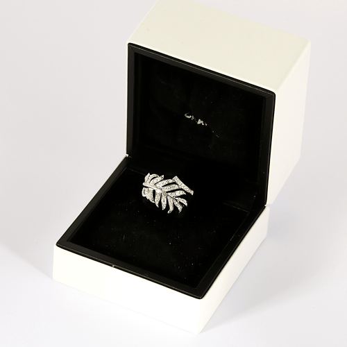 Bague 52 Chanel - Plume - Bague en or blanc et diamants : 0,30 carat 58 Facettes DV27412-3