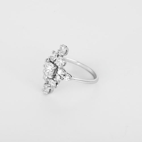 Bague 53 Bague marquise en or blanc et diamant, 1.40 carat environ 58 Facettes DV26878-7
