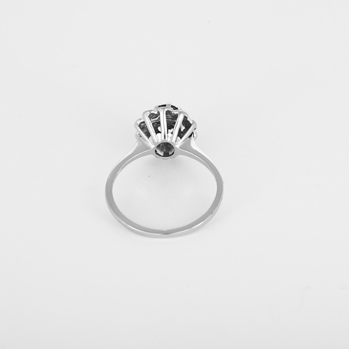 Bague 51 Bague marguerite en or gris 14K, saphir et diamants 58 Facettes DV35743-1