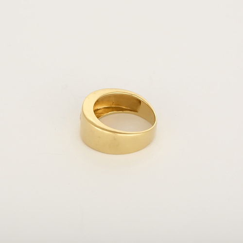 Bague de type chevalière en or jaune et diamants