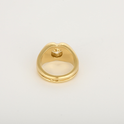 Bague en or jaune et diamant de taille ancienne : 0,70 carat