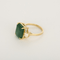 Bague en or jaune, émeraude : 6,80 carats et diamants : 0,80 carat