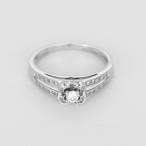 Bague 54 MAUBOUSSIN - Chance of love 1 - Bague en or blanc et diamant 58 Facettes DV36288-1