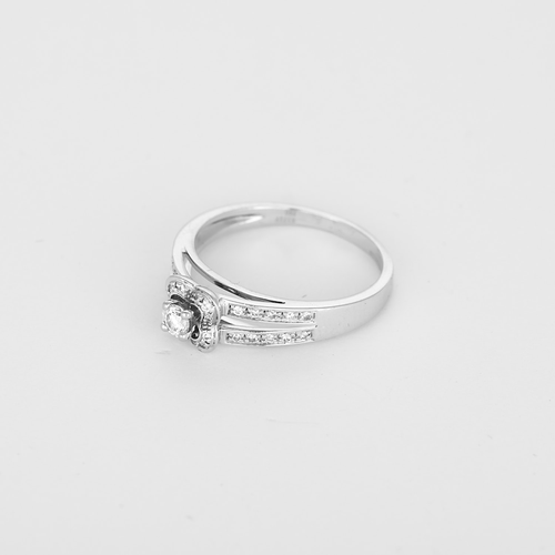 Bague 54 MAUBOUSSIN - Chance of love 1 - Bague en or blanc et diamant 58 Facettes DV36288-1