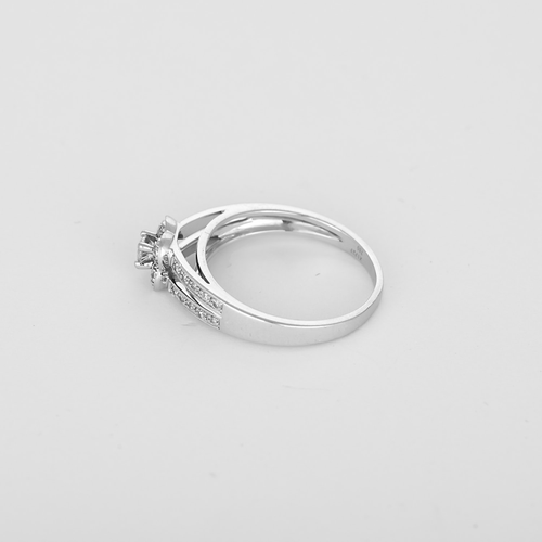 Bague 54 MAUBOUSSIN - Chance of love 1 - Bague en or blanc et diamant 58 Facettes DV36288-1