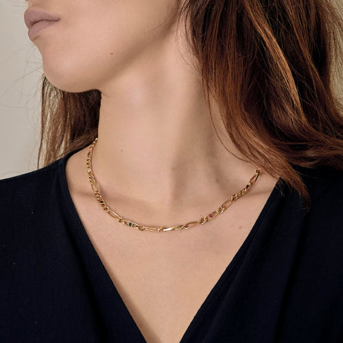 Collier Collier en Or jaune maille figaro, rubis, saphir, émeraudes et diamants 58 Facettes DV19118-2
