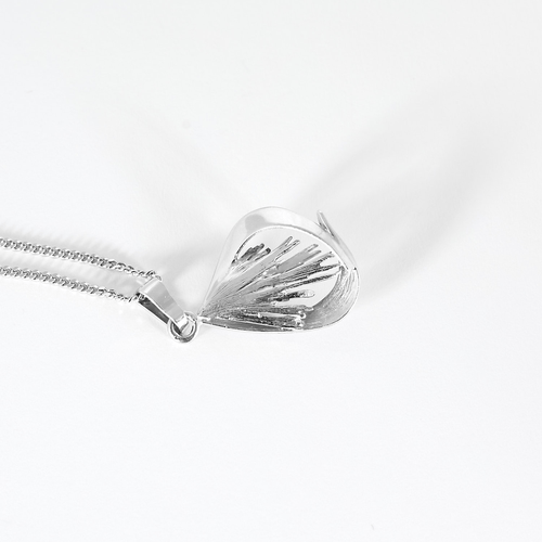Collier Chaîne en or blanc et pendentif moderniste, diamant : 0,20 carat 58 Facettes DV25961-9