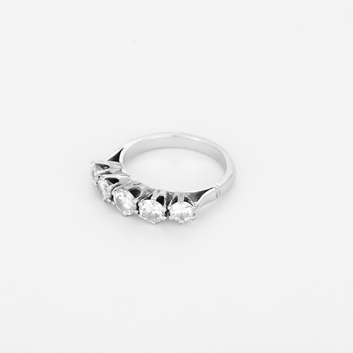 Bague 48.5 Bague jarretière en or gris, cinq diamants- 1 carat environ 58 Facettes DV36490-3