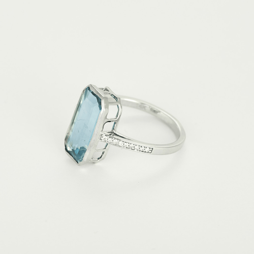 Bague en or blanc, aigue-marine : 3,30 carats et diamants : 0,18 carat 58 Facettes DV36260-1