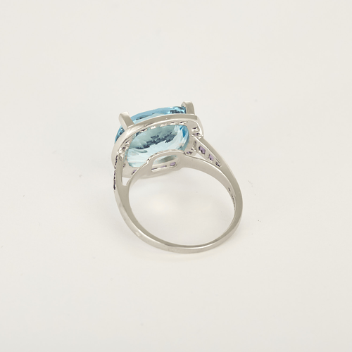 Mauboussin - Couleur d'Amour - Bague en or blanc et topaze bleue, améthyste et diamants 58 Facettes DV36255-1