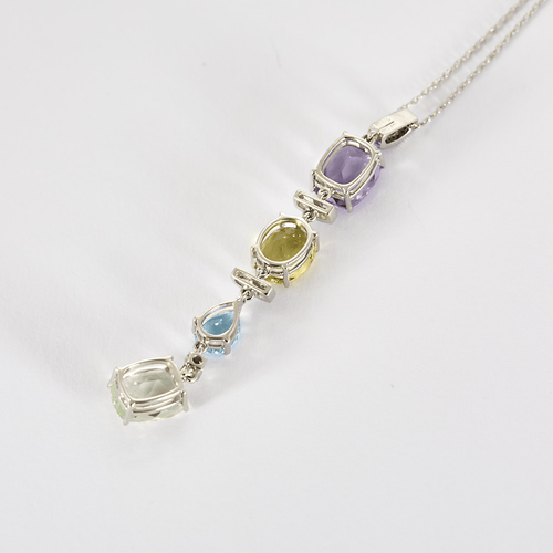 Collier Collier en or gris et pendentif 14K diamants, améthyste, quartz et topaze bleu 58 Facettes DV16843-16