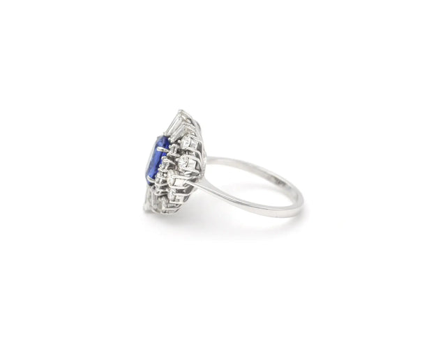 Bague 57 Bague en or blanc 18 carats avec saphir de Ceylan 1,7 ct et diamants 58 Facettes 14170
