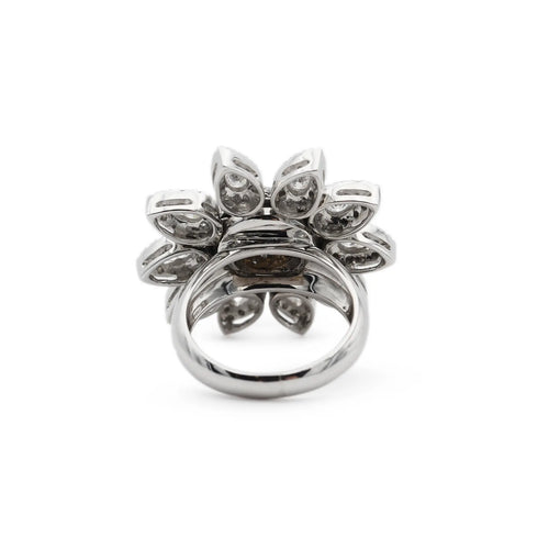 Bague Bague fleur en or blanc avec diamants 2,1 ct 58 Facettes 17335