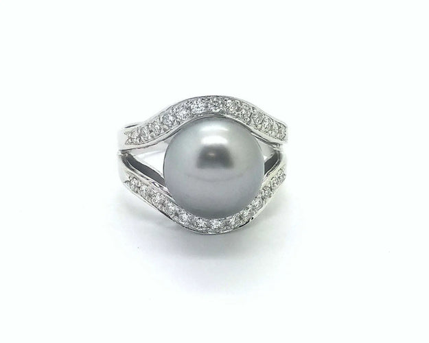 Bague Bague en or blanc 18 ct avec perle de Tahiti et diamants 58 Facettes 6173