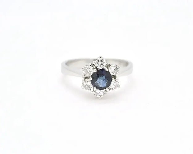 Bague 50 Bague en or blanc 18 carats avec saphir 0,50 ct et diamants 58 Facettes 10121
