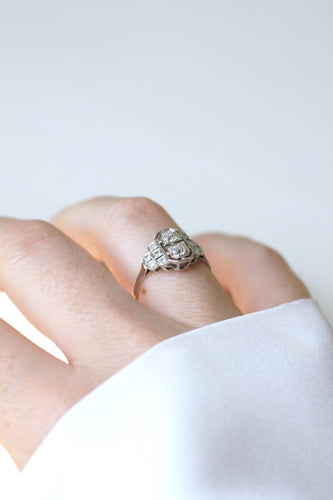 Bague 53.5 Bague Art déco en platine et diamants taillés à l’ancienne 58 Facettes