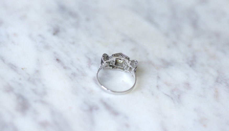 Bague 57 Bague Art Déco géométrique en platine et diamants 58 Facettes