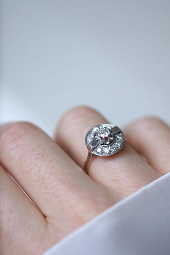 Bague 55.5 Bague cible Art Déco en or blanc et platine et diamants 58 Facettes