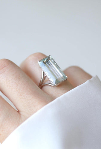 Bague 58 Bague cocktail aigue-marine rectangulaire 8,00 cts en or blanc 18k 58 Facettes