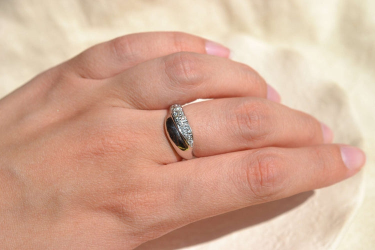 Bague 51 Bague liens croisés en or rhodié et diamants 58 Facettes Ref517