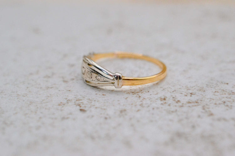 Bague 52 Bague jonc demi-alliance en or jaune et or blanc 18 carats et diamants 58 Facettes 3802