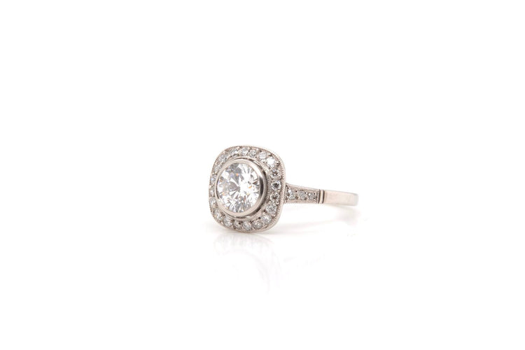 Bague 52 Bague coussin en platine avec diamants 58 Facettes 22073 / 23332