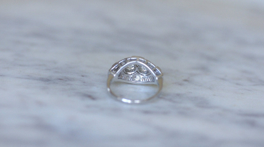 Bague 57 Bague dôme Art déco en platine et diamants 58 Facettes