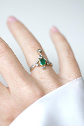 Bague 54 Bague de fiançailles aigrette en or jaune 18kt et platine, émeraude et diamants 58 Facettes